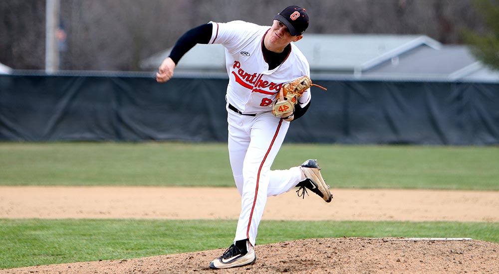 Baseball goes to 18-18 with split at Millikin