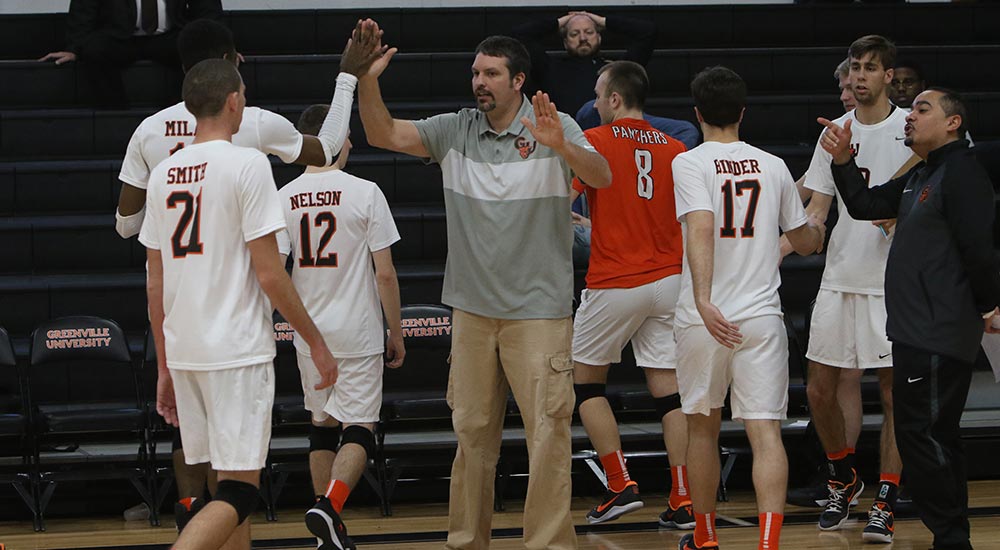 Men's volleyball closes season with win