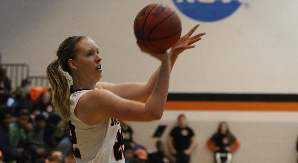 Women's basketball assaults scoring records with 112-52 win