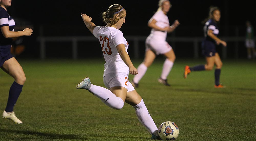 Women's soccer collects 1-0 win at MacMurray