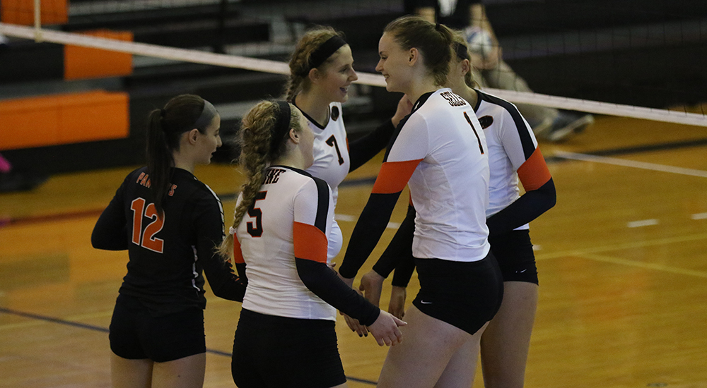 Women's volleyball moves to 9-1