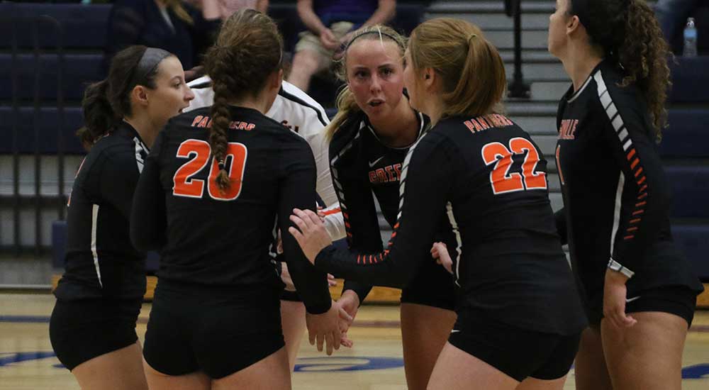 Women's volleyball tightens conference standings with win over Webster