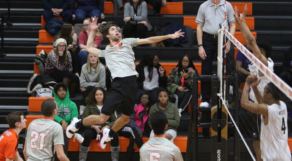 Men's volleyball slowed at Fontbonne