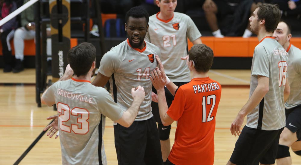 Men's volleyball wins both Saturday at Trine