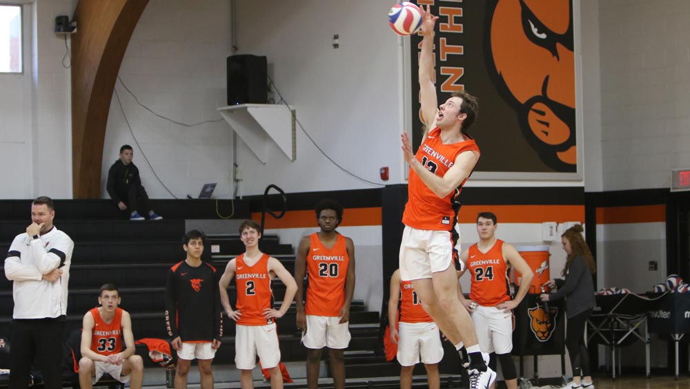 Men's volleyball bettered by No. 11 Carthage