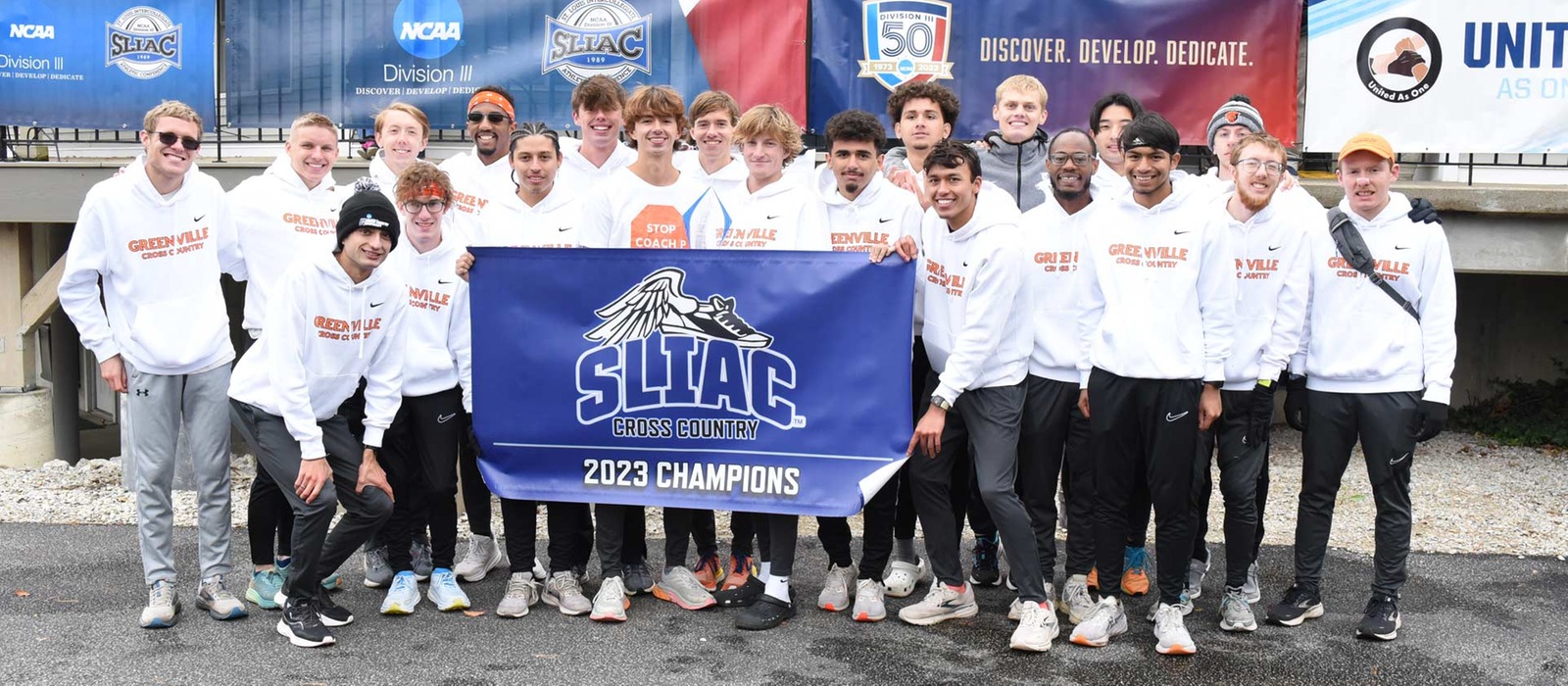 Men's cross country takes eighth consecutive SLIAC title