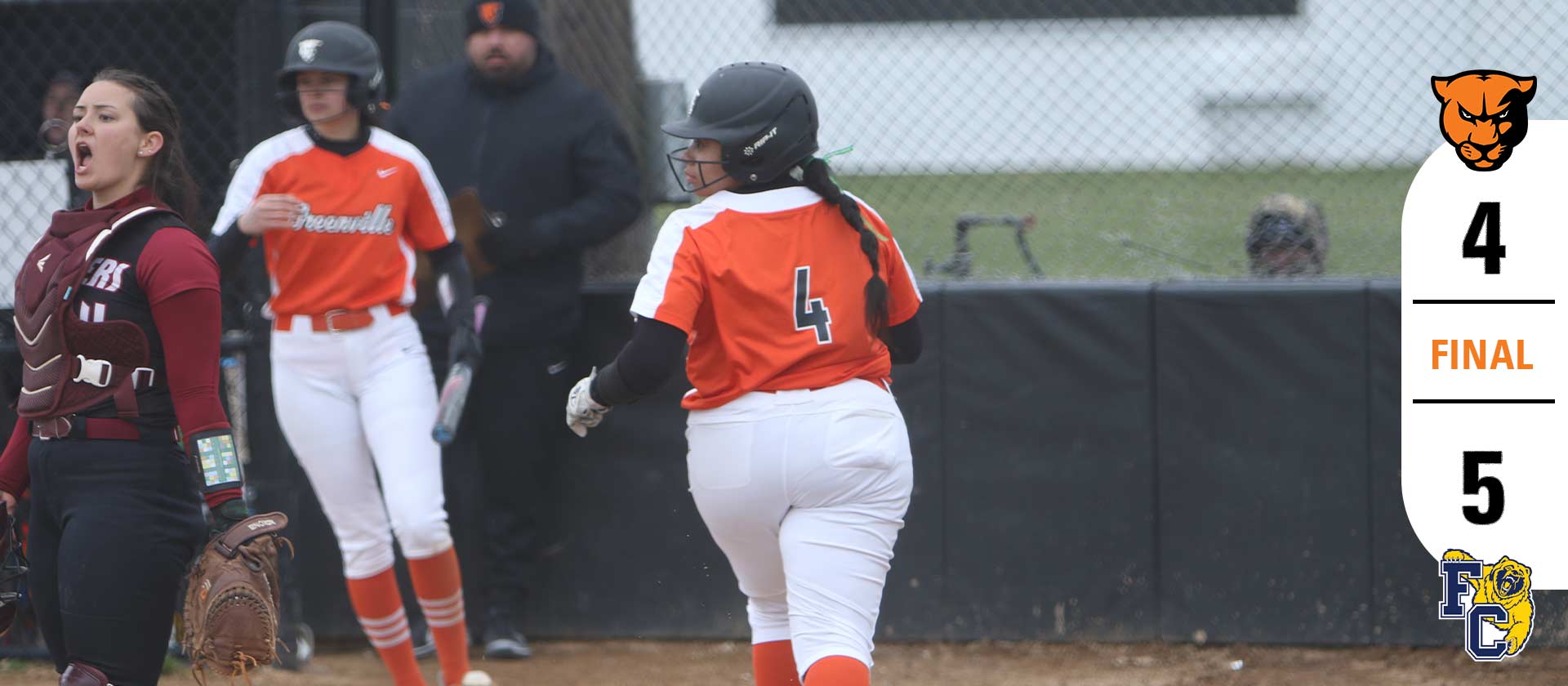 Softball drops both ends of doubleheader against Franklin