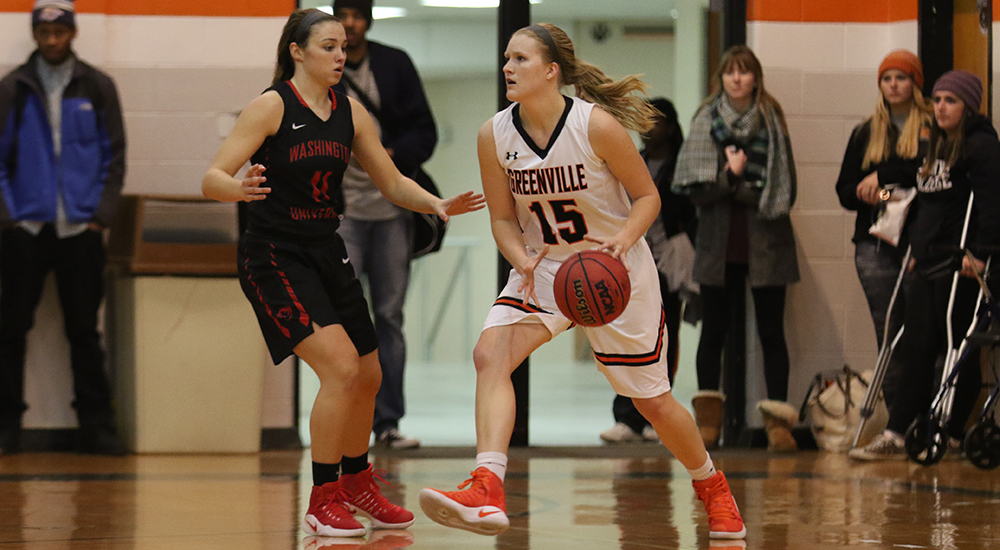 Women's basketball improves to 9-2