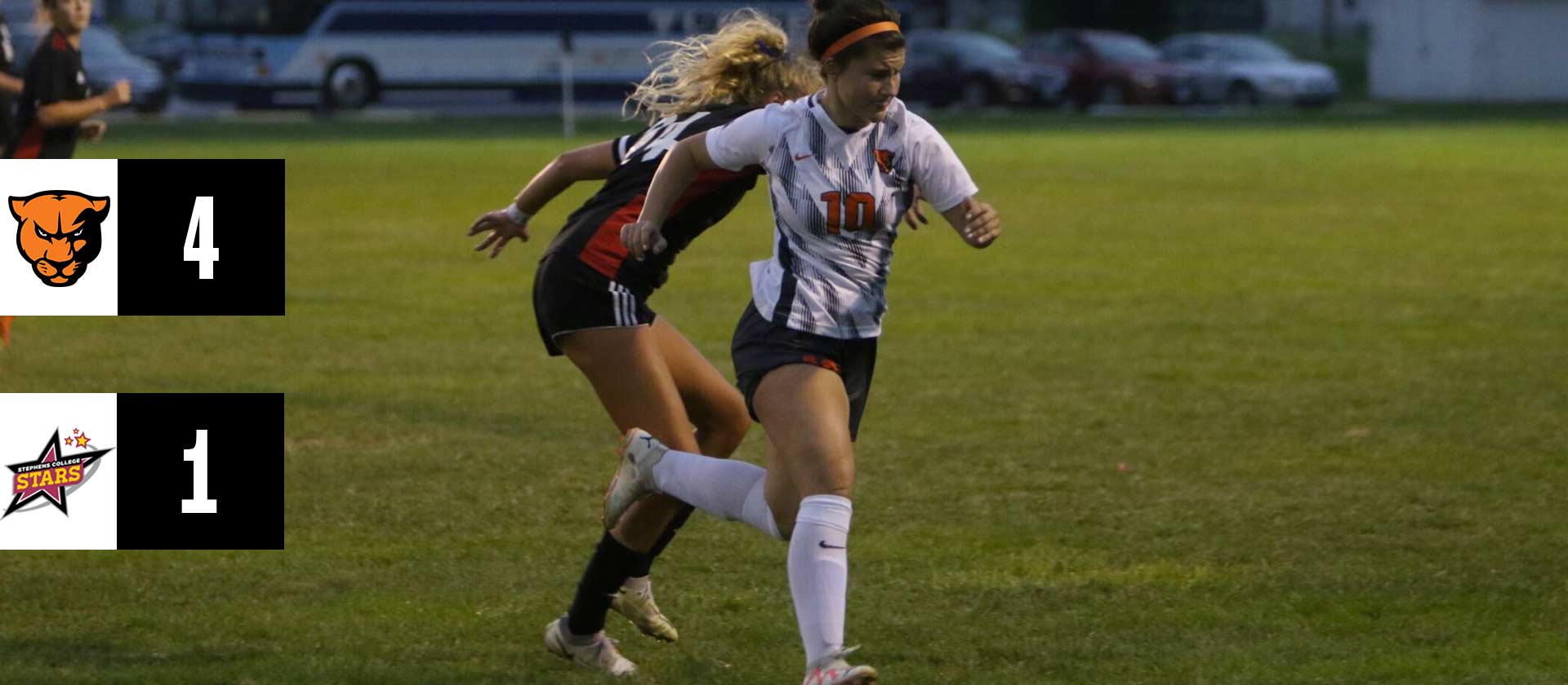 Women's soccer offensive explosion leads to 4-1 win