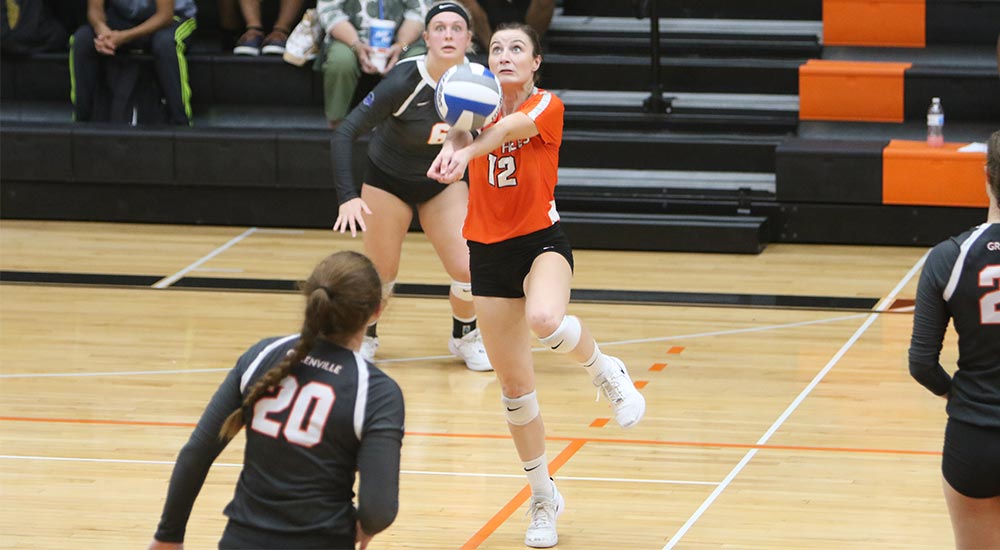 Women's volleyball sweeps matches at Webster