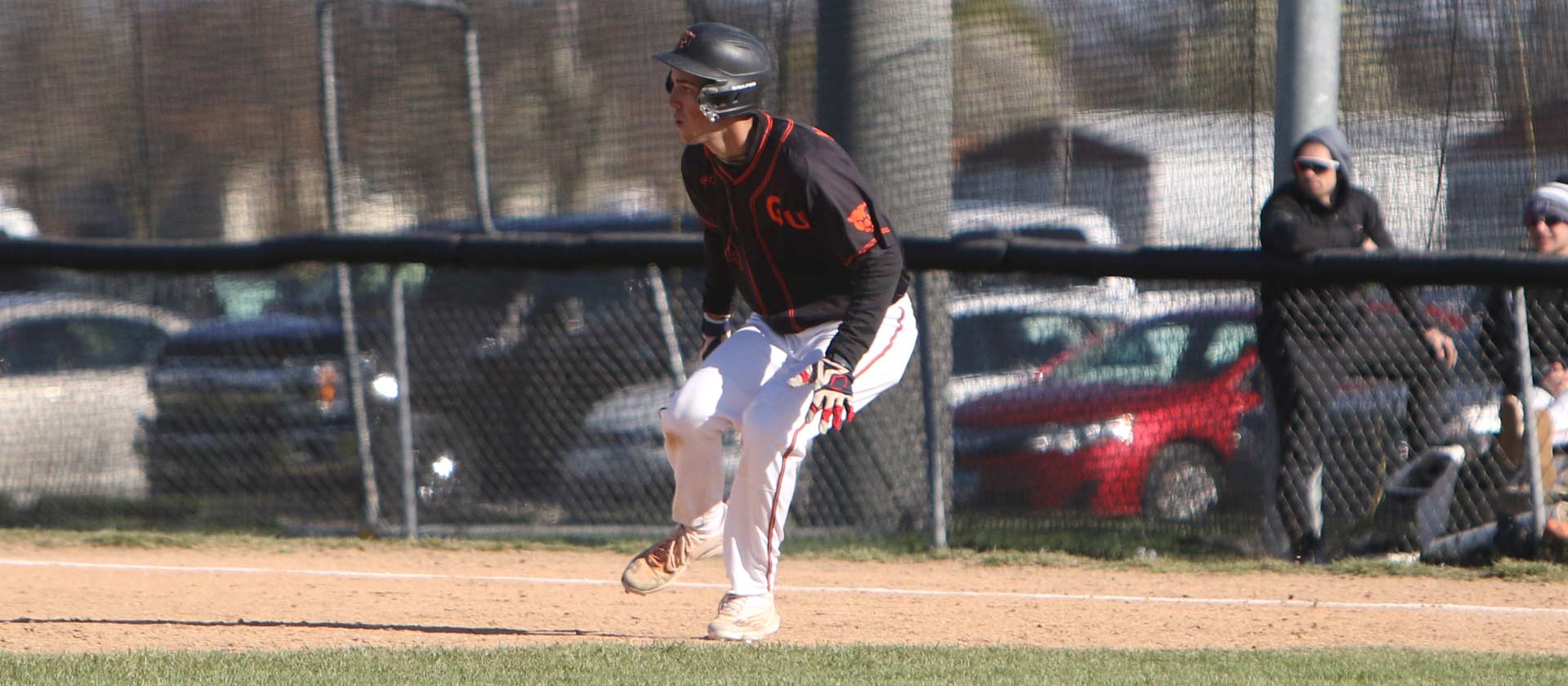 Baseball falls in doubleheader to No. 10 Webster