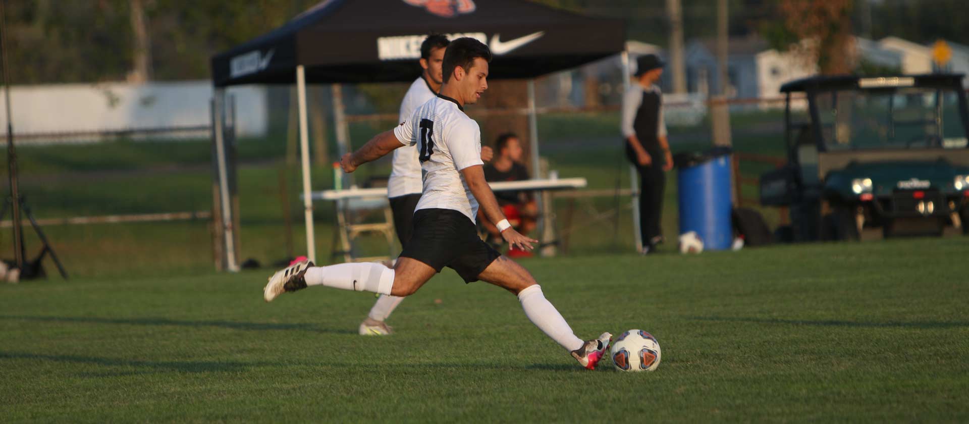 Men's soccer topped 3-1 by Manchester