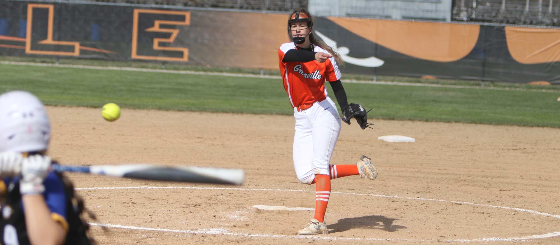 Softball keeps second place in SLIAC East Division with split against Webster