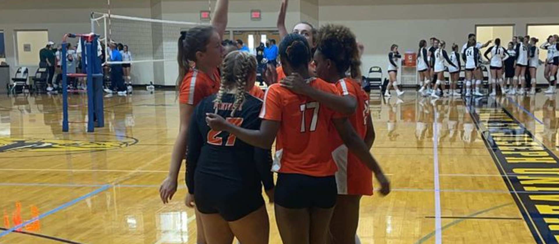 Women's volleyball sweeps day two of Mount St. Joseph tournament